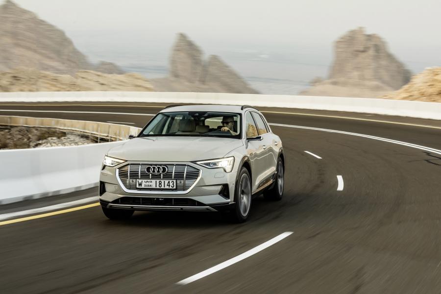  Audi e-tron 55 Quattro 2019 года  (WW) (фото 74 из 452)